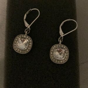 Silver splarkling earings